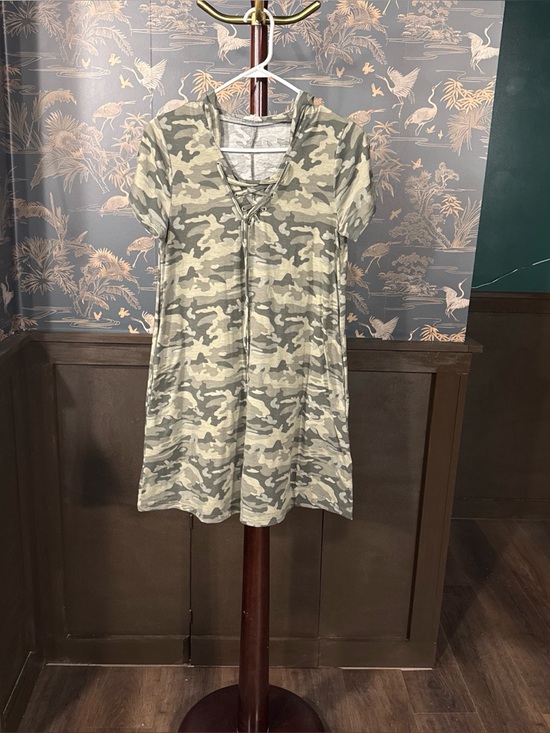 Hem & Thread Dresses & Skirts - Hem & Thread Neutral Camo Hooded Lace-Up Shift Dress